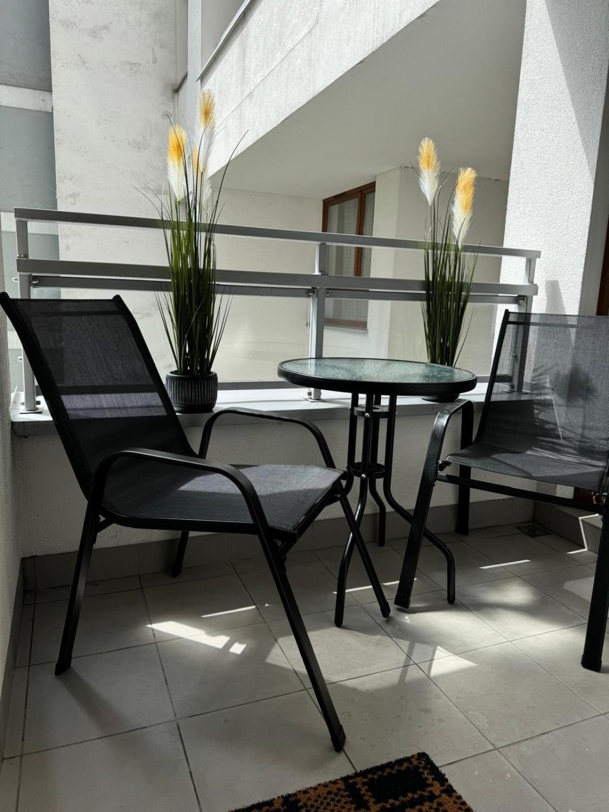 Apartment Metro Slodowiec Free Parking Warschau Exterior foto